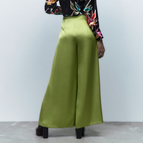 ZARA CREPE PLEATED PALAZZO SATIN EFFECT CITRINE GREEN PANT TROUSERS - Picture 11 of 12